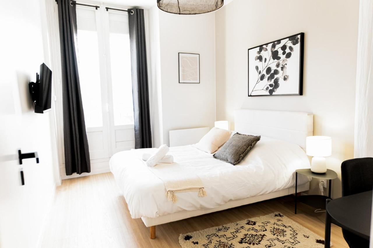 Appartement Le Moderne - Beau T2 - Belle Vue Sur Les Quais - Centre - Tram *